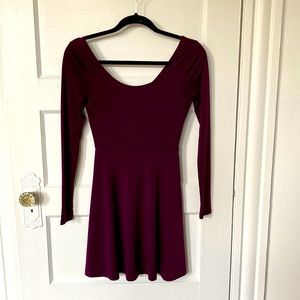 Women’s long sleeve purple dress, mid length, super stretchy, size S
